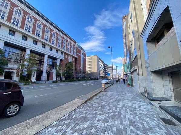 ﾗｲｵﾝｽﾞﾏﾝｼｮﾝ二条駅前(202)の物件外観写真